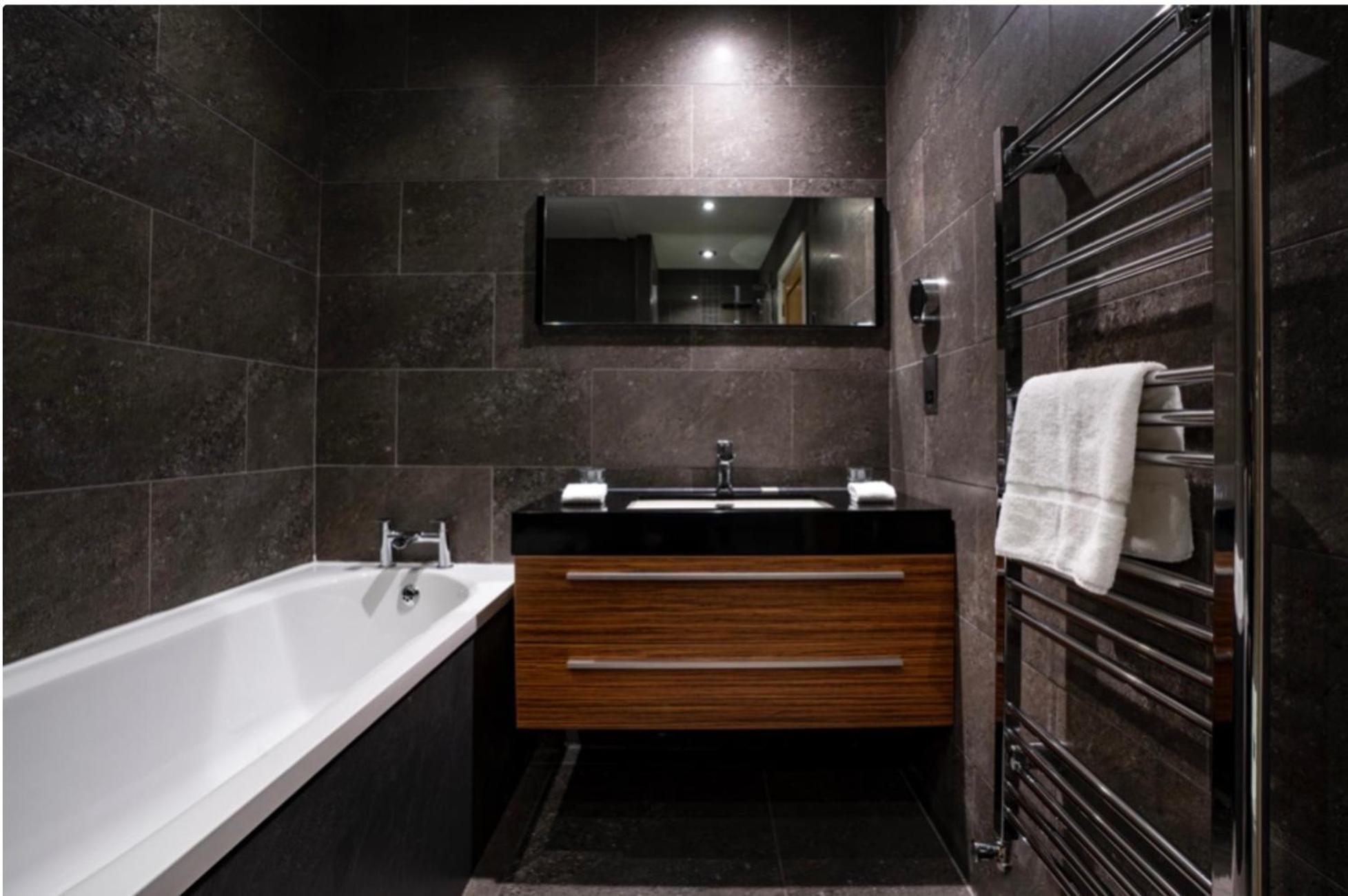 Yewfield Self Catering Apartments Гоксгед Екстер'єр фото