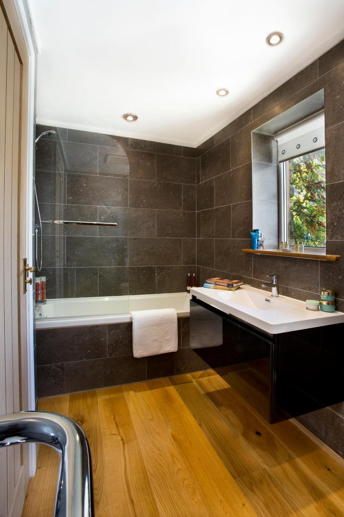 Yewfield Self Catering Apartments Гоксгед Екстер'єр фото